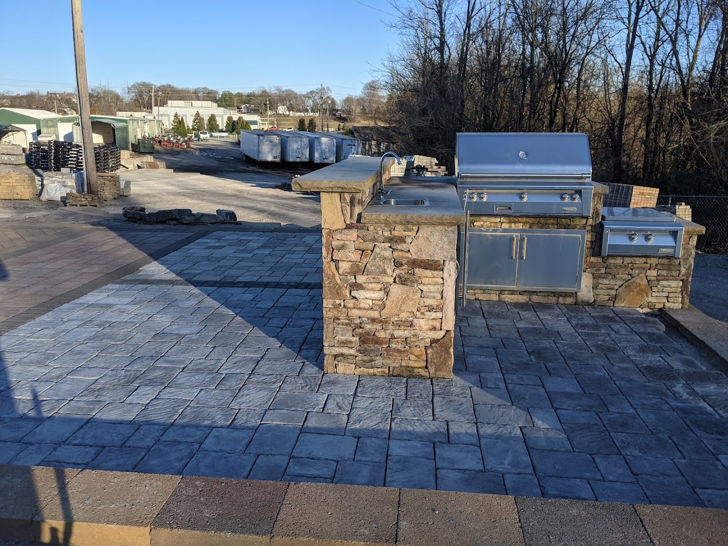 Outdoor kitchen with stone counter, Nashville TN
